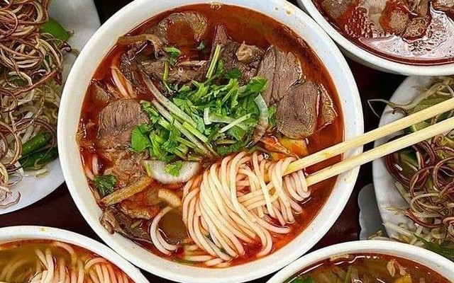 Út Hảo - Phở & Bún Bò Huế