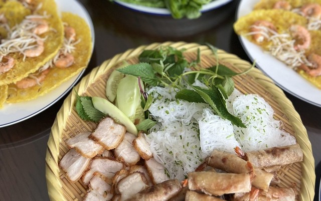 77 - Bánh Xèo & Bánh Hỏi Quy Nhơn
