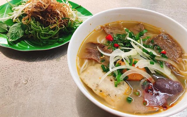 Vĩnh Lợi - Bún Bò Huế, Bánh Bột Lọc