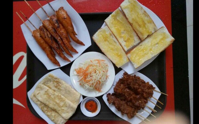 Boong Bô - Bò Nướng Bánh Mì Bơ Campuchia