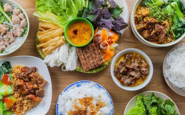 Phương Dung - Nem Nướng Nha Trang & Bún, Bánh Cuốn Chả