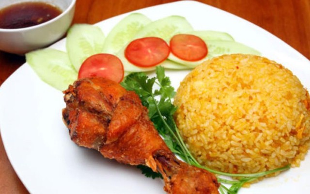 Cơm Gà Xối Mỡ Như Ý - Thành Mỹ