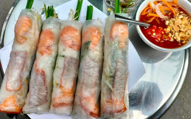 Cô Trúc - Gỏi Cuốn Tôm Thịt