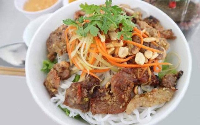 Bún Thịt Nướng Cô Phước - Phan Chu Trinh