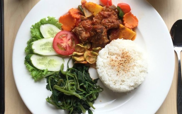 Cơm Bình Dân - Bạch Liêu