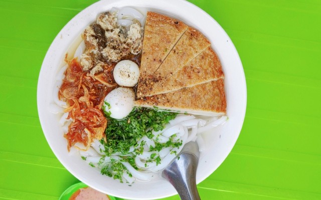 Út Toàn - Bánh Canh Chả Cá - Vành Đai Trong