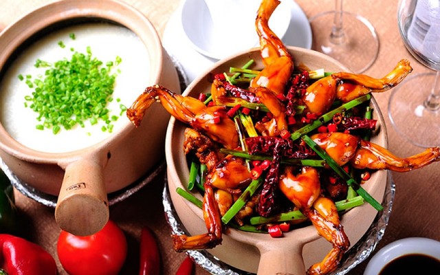 Cháo Ếch Singapore & Cơm Chiên Hải Sản - Đường Số 18