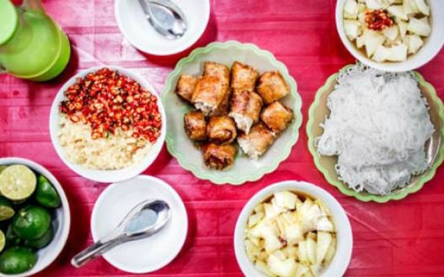 Bún Chả & Nem Cua Bể - Thành Công