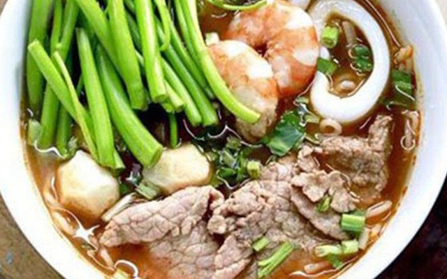 Tin Tin Quán - Bò Kho Bánh Mì & Ăn Vặt