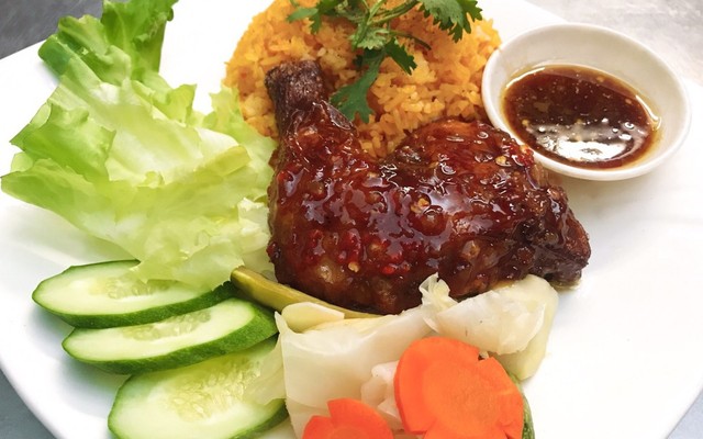 Cơm Gà Xối Mỡ Đông Ký