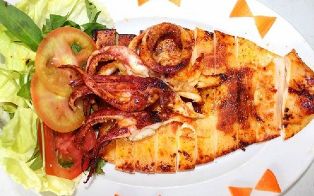 Hai Khôi Quán - Mực Khổng Lồ