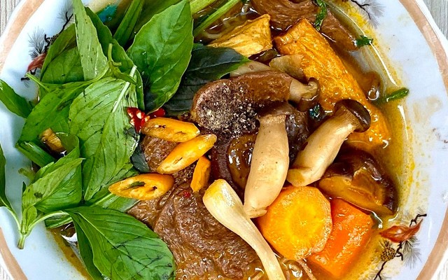 Ẩm Thực Cô Bốn