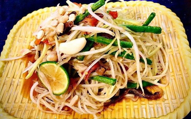 Hai Chàng Trai - Gỏi Thái Lan