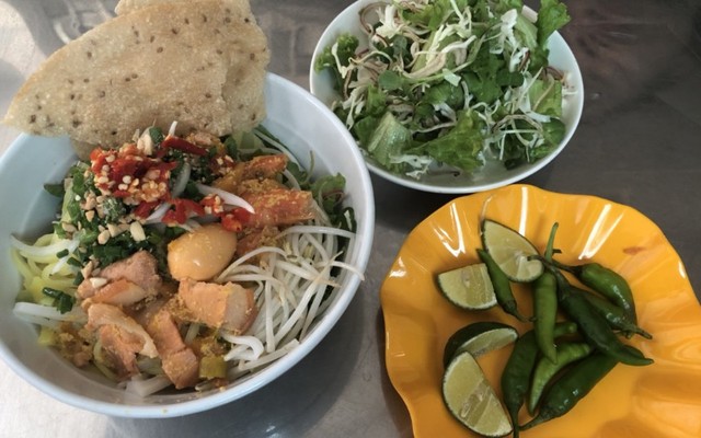 Thanh Nga - Mì Quảng Sứa