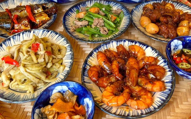 Cơm Bố Già