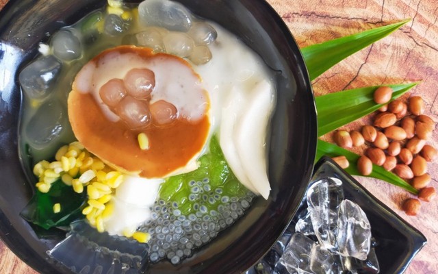 Chú Nam - Chè, Bánh Lọt, Tàu Hủ & Ăn Vặt