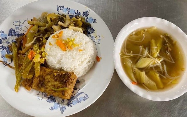 Cơm Chay Đóa Sen Hồng