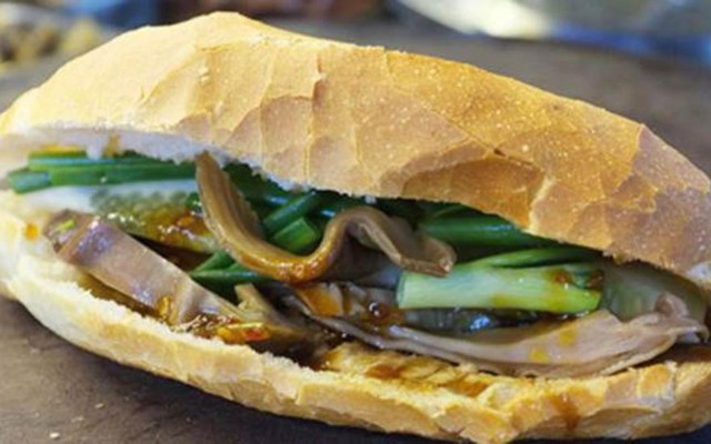 Cậu Ba - Bánh Mì Phá Lấu