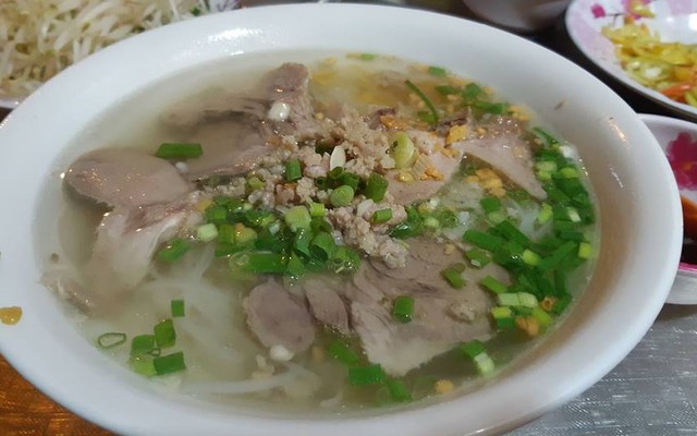 Hủ Tiếu Nam Vang - Bãi Sậy