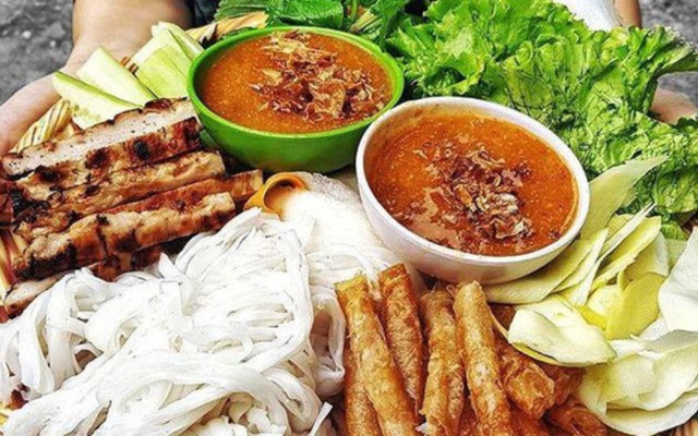 Nem Nướng Cô Bảy