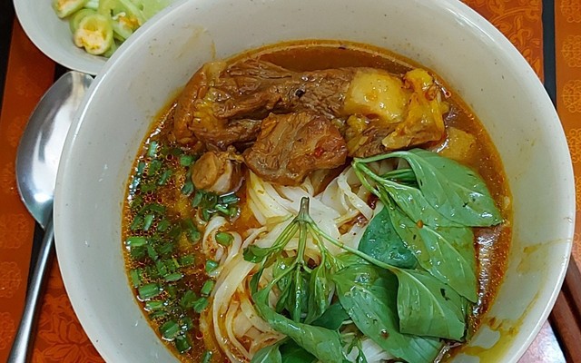 Hoành Thánh Phụng