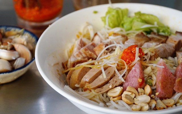Bún Nghệ - Bún Mắm Nêm