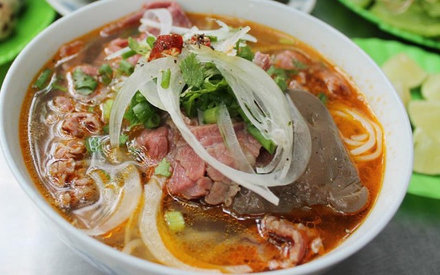 Gia Hân - Cơm Cá Kho, Chiên & Bún Bò Huế