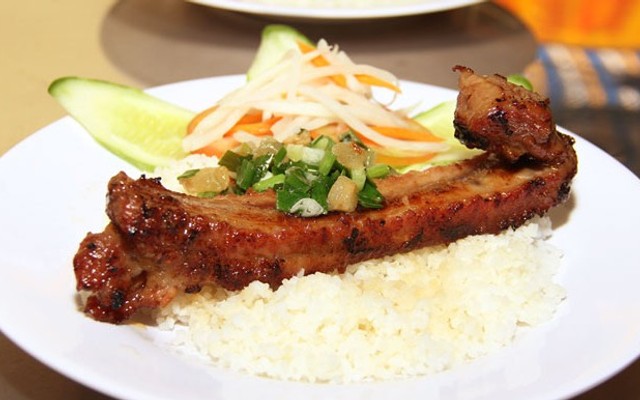 Hai Lúa - Cơm Sườn Cọng & Coffee