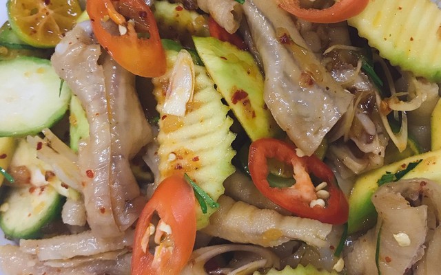 Bếp Chị Tui - Chân Gà Rút Xương & Lẩu Tokoboki