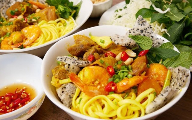 Mì Quảng Cô Hường