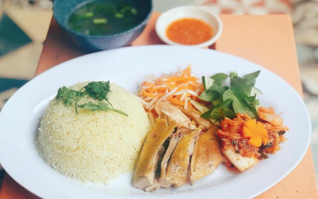 Cơm Gà Lá É & Bò Kho