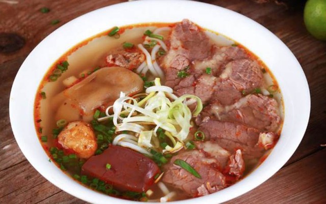 Năm O - Món Ăn Huế - Trần Thị Điệu