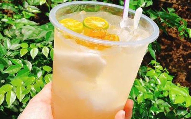 Tiệm Dừa Tắc Cô Trâm