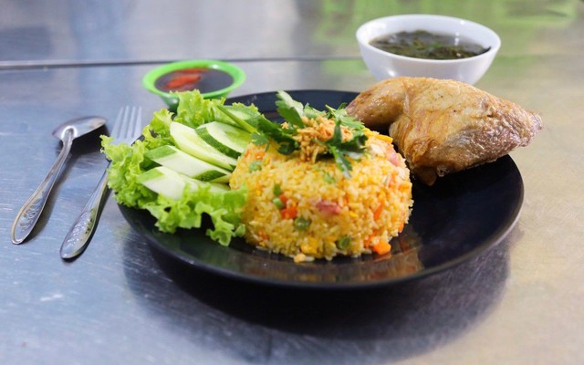 Ông Mập - Cơm Gà Xối Mỡ