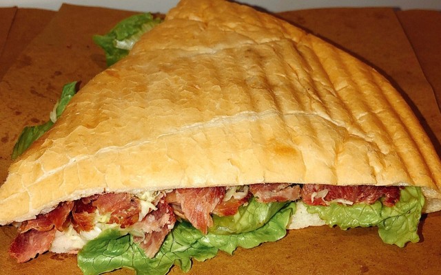 Huệ Tuyên - Bánh Mì Kebab - Ỷ Lan