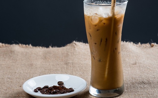 Rain Coffee - Nguyễn Chánh