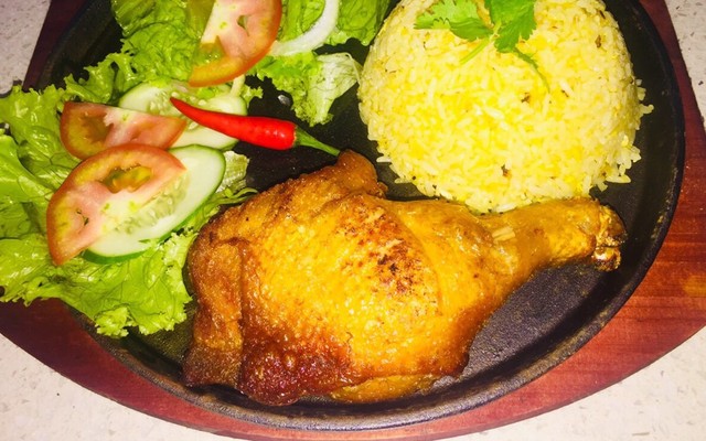 Pi Cafe - Cơm Gà & Nước Ép