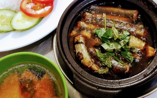 Gia Ngọc - Cơm & Bún Riêu