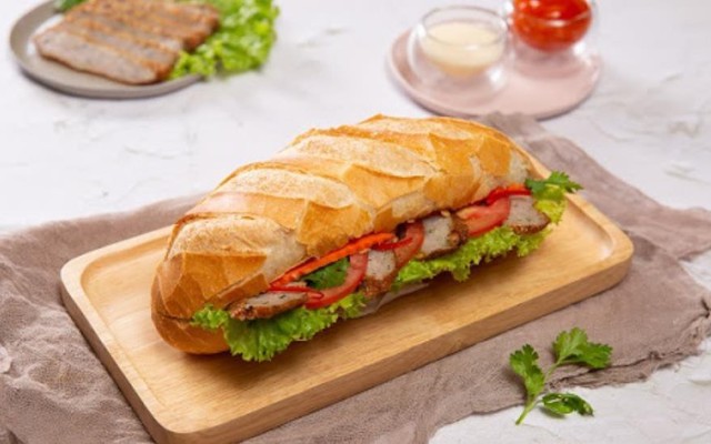 Nhà Tôm - Bánh Mì Chả Cá