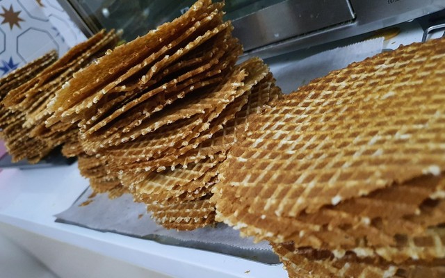 AN NHI Ice - Cream Shop