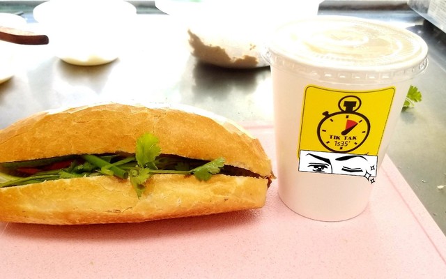 Bánh Mì Tik Tăk