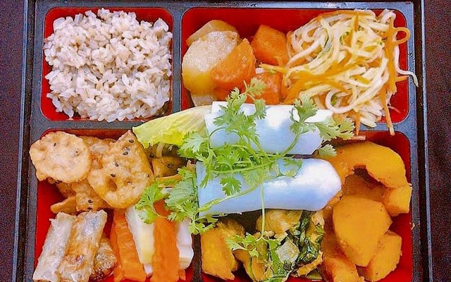 Liên Hoa - Cơm Chay Dưỡng Sinh