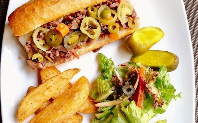 Mulligans - Smoked Meats & Bread