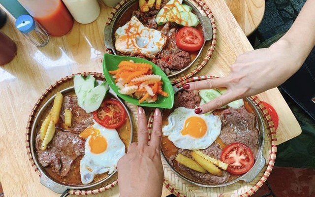 Bánh Mì Chảo Cô Thị