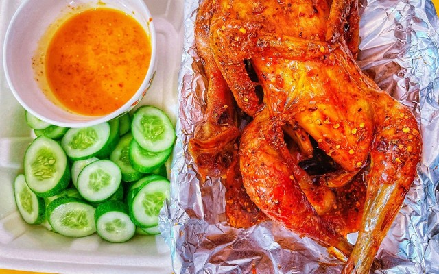 Hina Food - Gà Sốt Sệt - Tô Hiệu