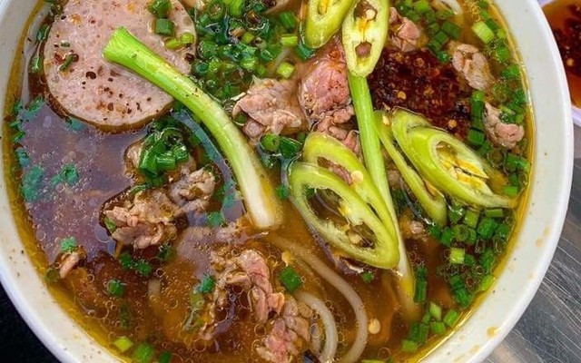 Quán Cô Liên - Điểm Tâm & Ăn Vặt - Chợ Bình Long