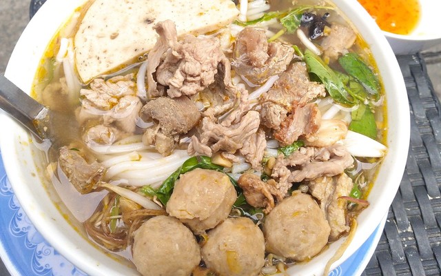 Gỏi Cuốn & Bún Bò 168 - Tôn Thất Thuyết