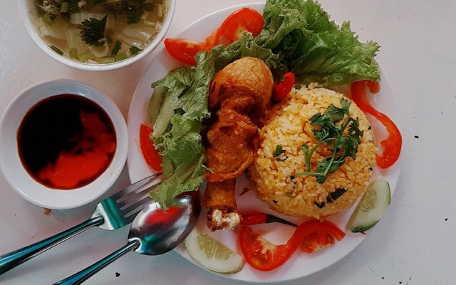 Cơm Gà Xối Mỡ 205