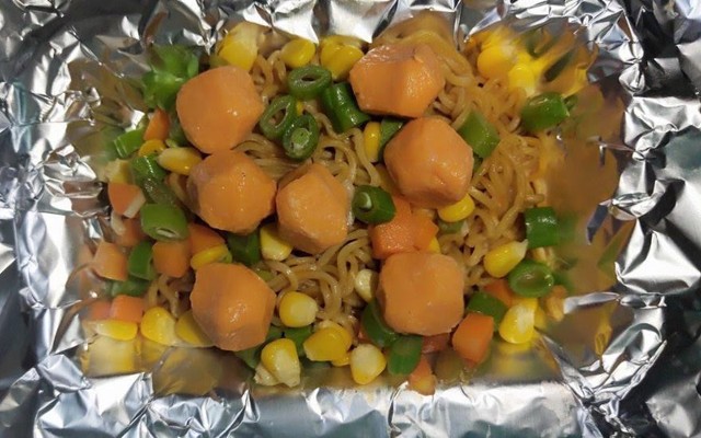 Mèo Béo - Xiên Que & Mì Trộn Indomie - Shop Online