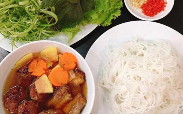 Bún Chả Long Hói - Phố Quan Nhân